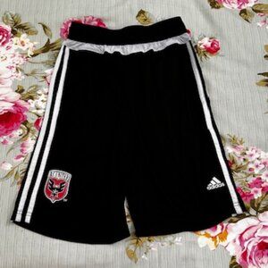 Boys size medium (10-12) DC United jersey shorts